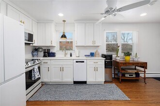 70 Carroll Ave in Newport, RI - Building Photo - Building Photo