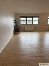 123 S Adelaide Ave in Highland Park, NJ - Building Photo - Building Photo