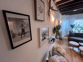 541 W Addison St in Chicago, IL - Building Photo - Building Photo