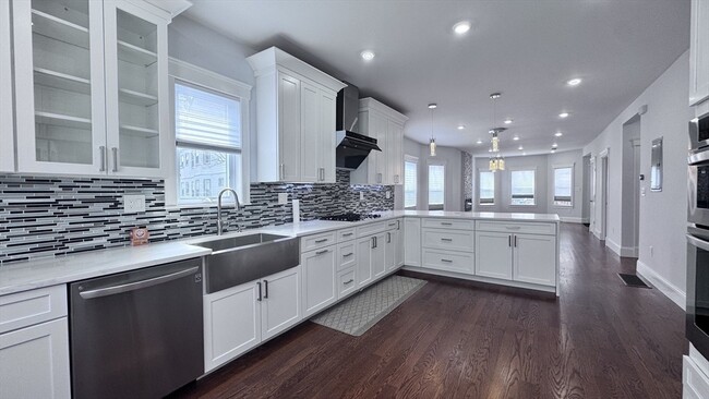 31 Aberdeen Rd in Somerville, MA - Building Photo - Building Photo