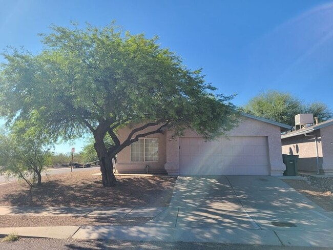 8896 E Apple Tree Dr in Tucson, AZ - Building Photo - Building Photo