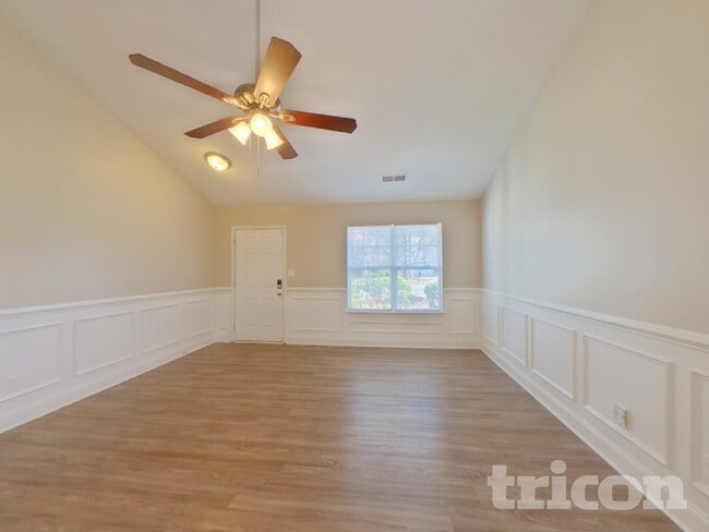 340 Peachtree Rd in Charlotte, NC - Foto de edificio - Building Photo