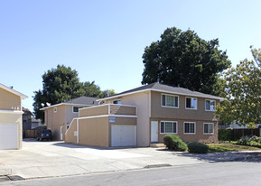 637 Kirkland Dr Apartments