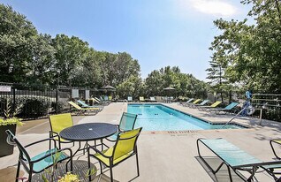 The Avalon in Chesterfield, MO - Building Photo