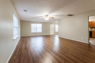 7238 Winter Song Dr in Magnolia, TX - Building Photo - Building Photo