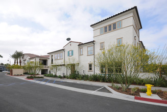 Towne Centre in Foothill Ranch, CA - Foto de edificio - Building Photo