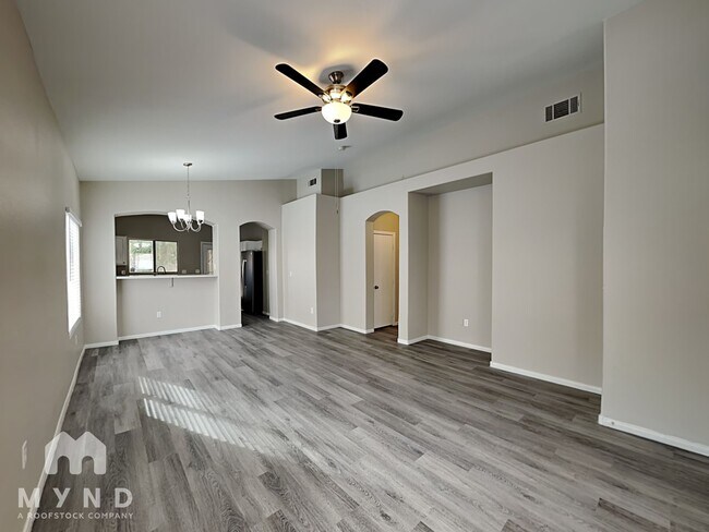 1419 Old Cobble Dr in North Las Vegas, NV - Building Photo - Building Photo