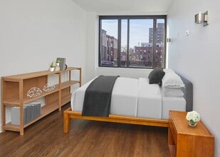 211 E 13th St, Unit 6E in New York, NY - Foto de edificio - Building Photo