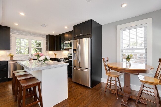 29 Bonair St in Somerville, MA - Building Photo - Building Photo