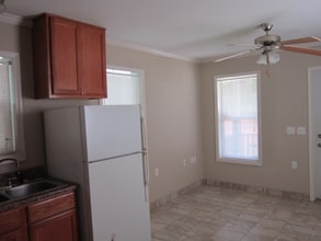 10200 MS-613 in Moss Point, MS - Building Photo - Building Photo