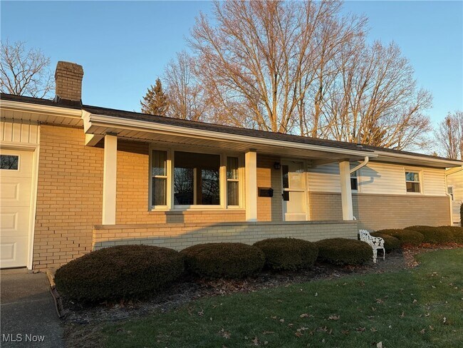 168 Valley View Dr in Wadsworth, OH - Building Photo - Building Photo