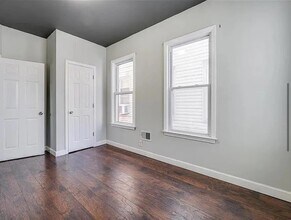 36 Dwight St in Jersey City, NJ - Building Photo - Building Photo