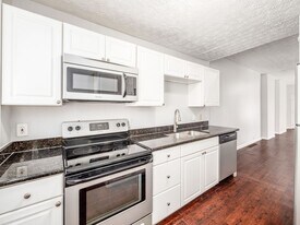 421 E Mithoff St in Columbus, OH - Building Photo