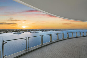 1100 S Flagler Dr in West Palm Beach, FL - Building Photo - Building Photo