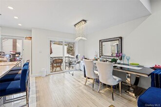 18 South Dr in Manhasset Hills, NY - Building Photo - Building Photo