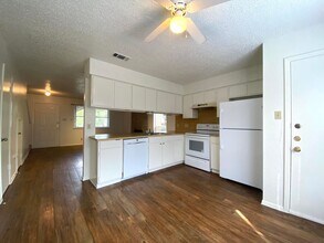 1509 Cinnamon Path-Unit -A in Austin, TX - Building Photo - Building Photo