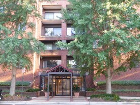 1600 Prince St, Unit 305 1600 Prince Street in Alexandria, VA - Building Photo