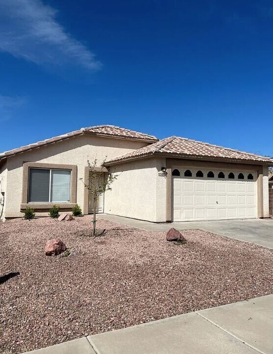 2945 Bronze Creek Way in Tucson, AZ - Building Photo