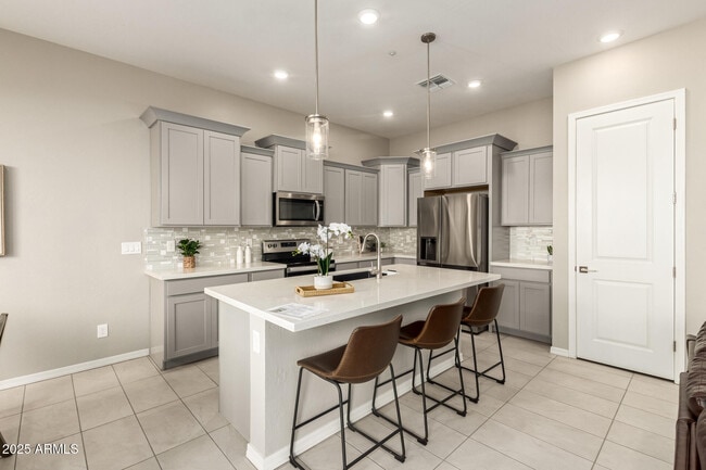 property at 1535 E Dublin St