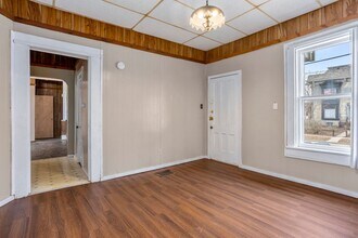 117 W Division St, Unit 117 W. Division Street - 2 in Fond du Lac, WI - Building Photo - Building Photo