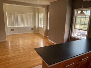 907 West St, Unit 1 in Homestead, PA - Building Photo - Building Photo