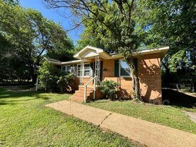 1706 E 28th St in Sheffield, AL - Building Photo