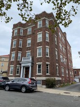 1 Harbor in Salem, MA - Foto de edificio - Building Photo