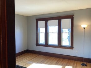 53 Pilgrim Ave, Unit floor 2 in Worcester, MA - Building Photo - Building Photo