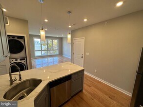 914 W Susquehanna Ave in Philadelphia, PA - Building Photo - Building Photo