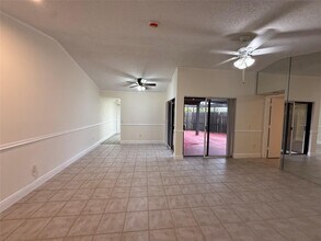 14925 SW 48th Terrace in Miami, FL - Foto de edificio - Building Photo