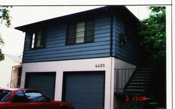 4439 V St in Sacramento, CA - Building Photo - Building Photo