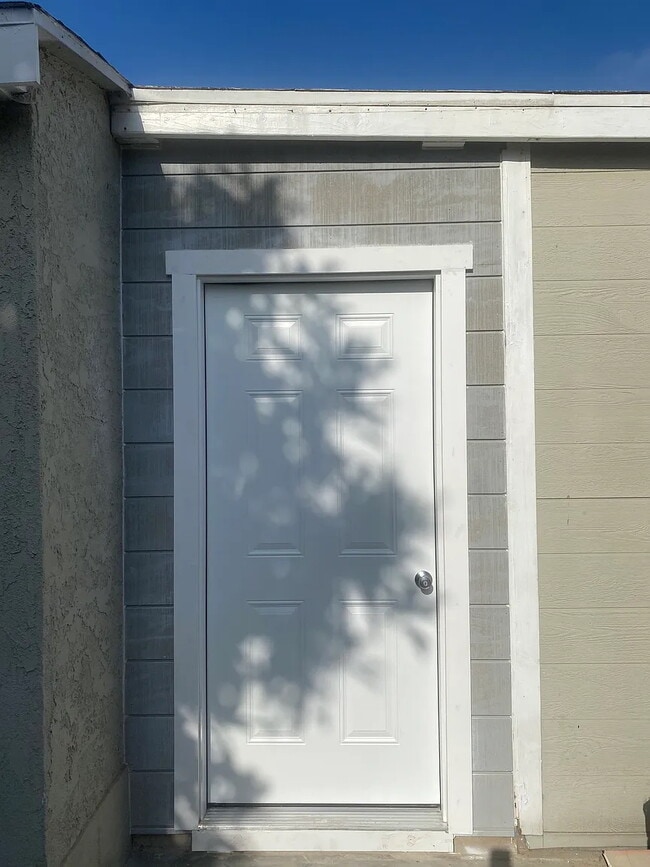 11921 Hayford St, Unit Back Unit in Norwalk, CA - Foto de edificio - Building Photo