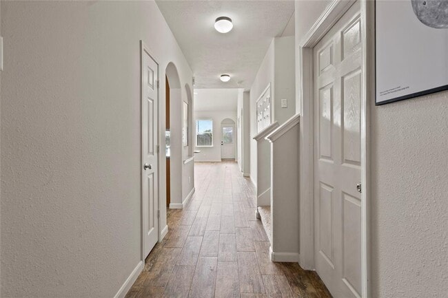8243 Mandalay Bay Dr in Baytown, TX - Building Photo - Building Photo