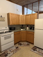 40 Main St, Unit Unit B in Limerick, ME - Building Photo - Building Photo