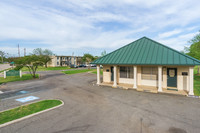 BOSSIER EAST APARTMENTS photo'