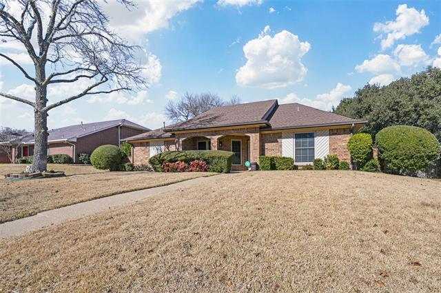 932 Bluffview Dr in Desoto, TX - Building Photo