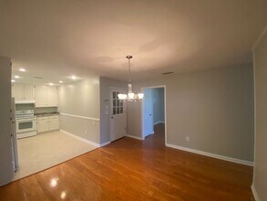 2408 Dundee Dr in Tallahassee, FL - Building Photo - Building Photo