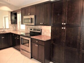14 Governors Ct in Palm Beach Gardens, FL - Foto de edificio - Building Photo