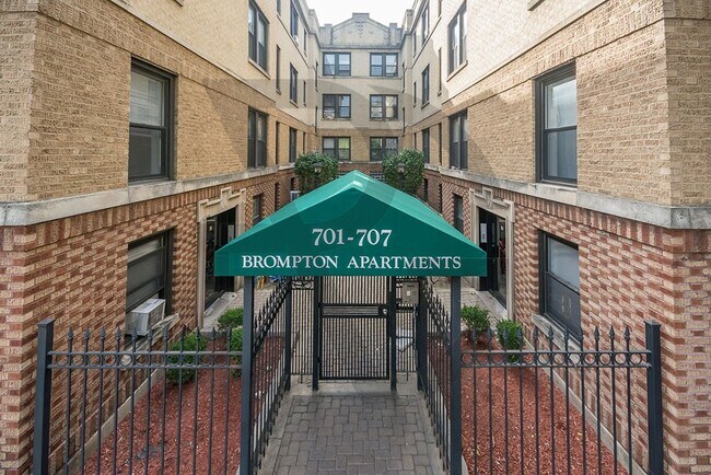 711 W Brompton Ave, Unit #711-47