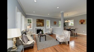 2831 Cherry St in Falls Church, VA - Building Photo - Building Photo