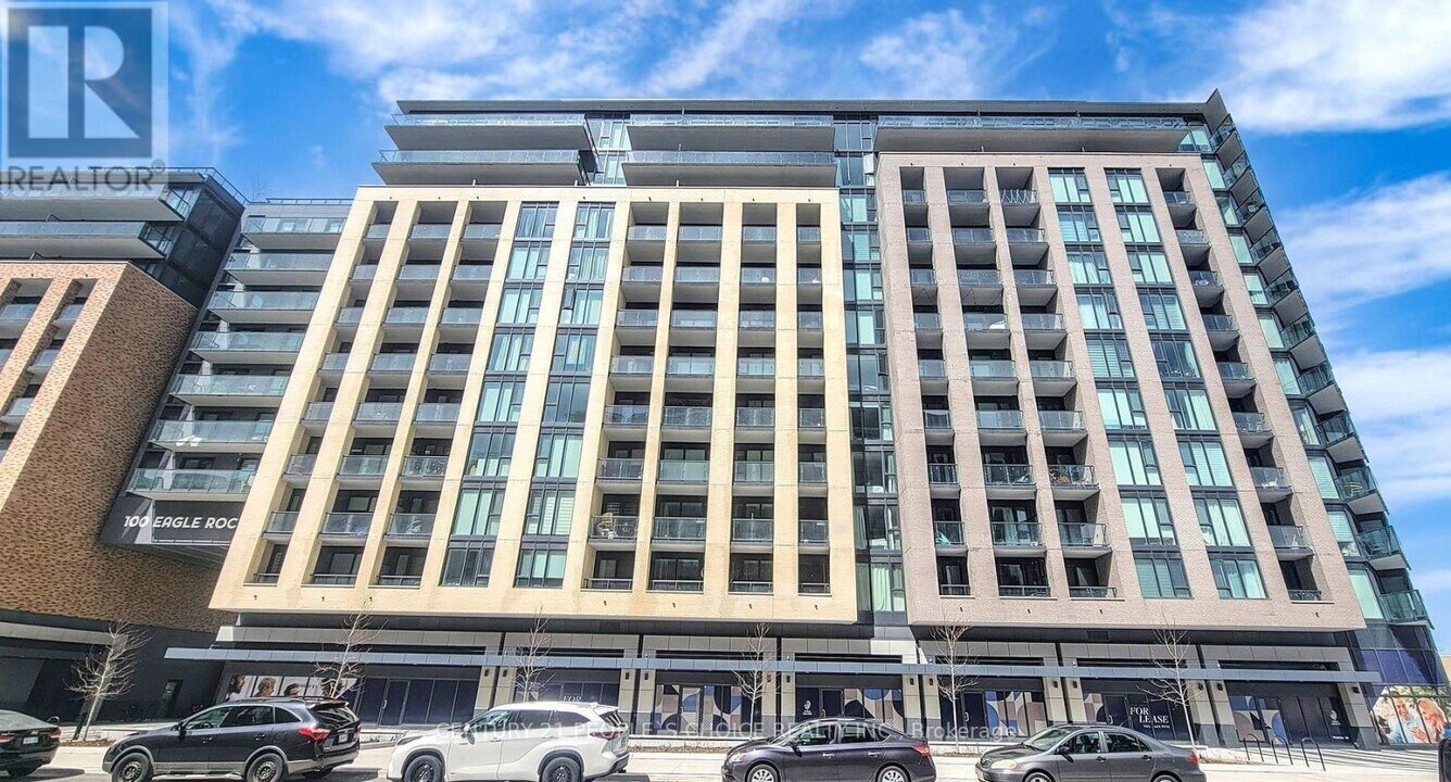 100-100 Eagle Rock Way in Vaughan, ON - Building Photo