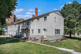 Baltimore Townhomes in Kansas City, MO - Building Photo - Building Photo