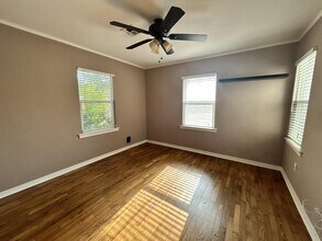 221 E 35th St in Tulsa, OK - Building Photo - Building Photo