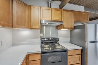 6501 Donal Ave in El Cerrito, CA - Building Photo - Building Photo