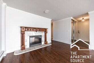 1300 N Dearborn St, Unit 18K in Chicago, IL - Building Photo - Building Photo