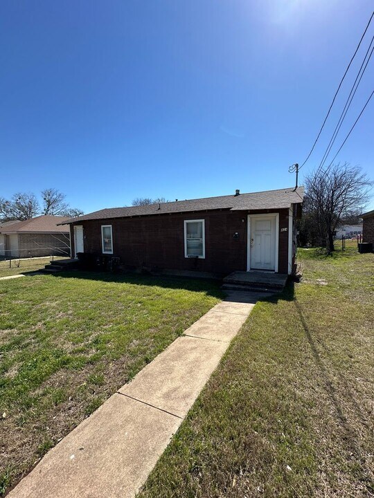 422 W Green Ave in Killeen, TX - Building Photo