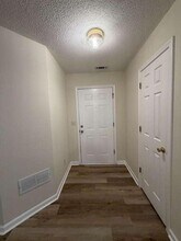 414 Saddle Shoal Trail in Lawrenceville, GA - Foto de edificio - Building Photo