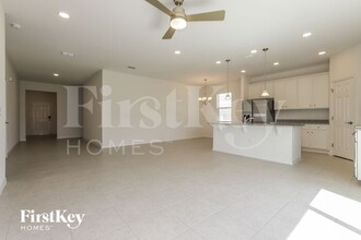 543 Crown Rose Dr in Eagle Lake, FL - Building Photo - Building Photo