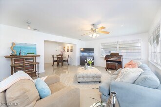 4584 San Antonio Ln in Bonita Springs, FL - Building Photo - Building Photo