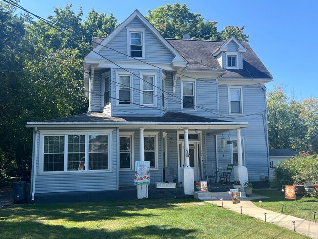 property at 206 Cedarcroft Ave
